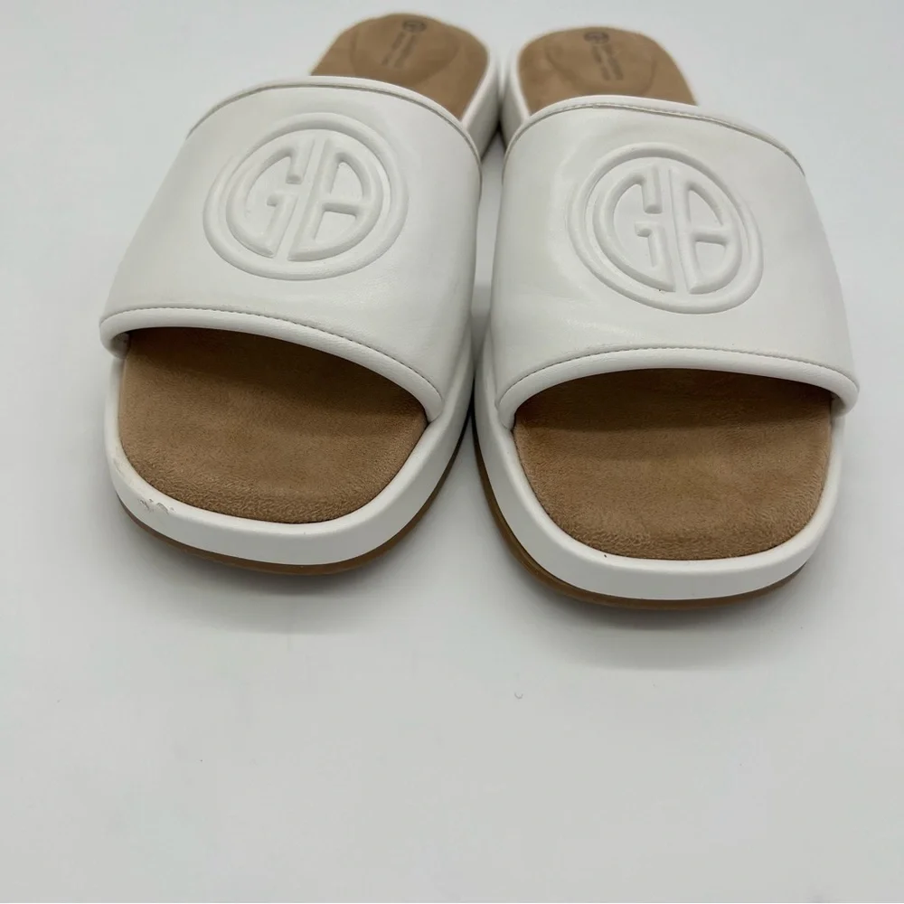 Giani Bernini White and Brown Slide Sandals